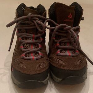 Vasque Kids Brown and Red Boots VGUC boys size 13
